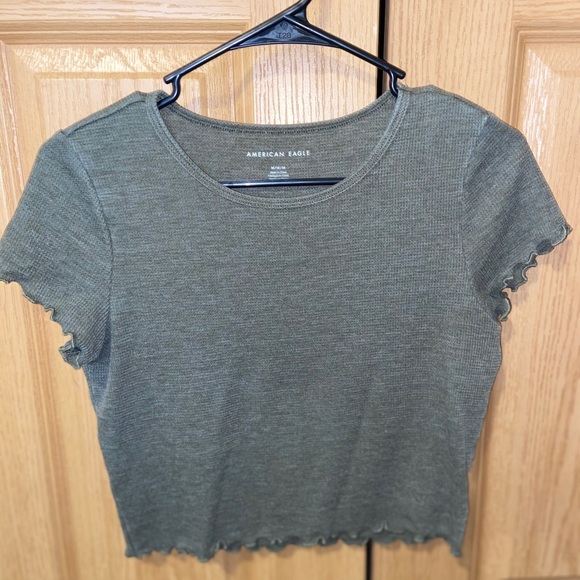 American Eagle Outfitters Tops - American Eagle crop top